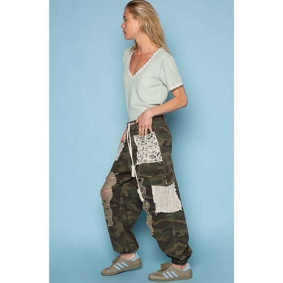 POL Distressed Jogger Pants with Crochet Patchwork in Camouflage Size M - Picture 3 of 9
